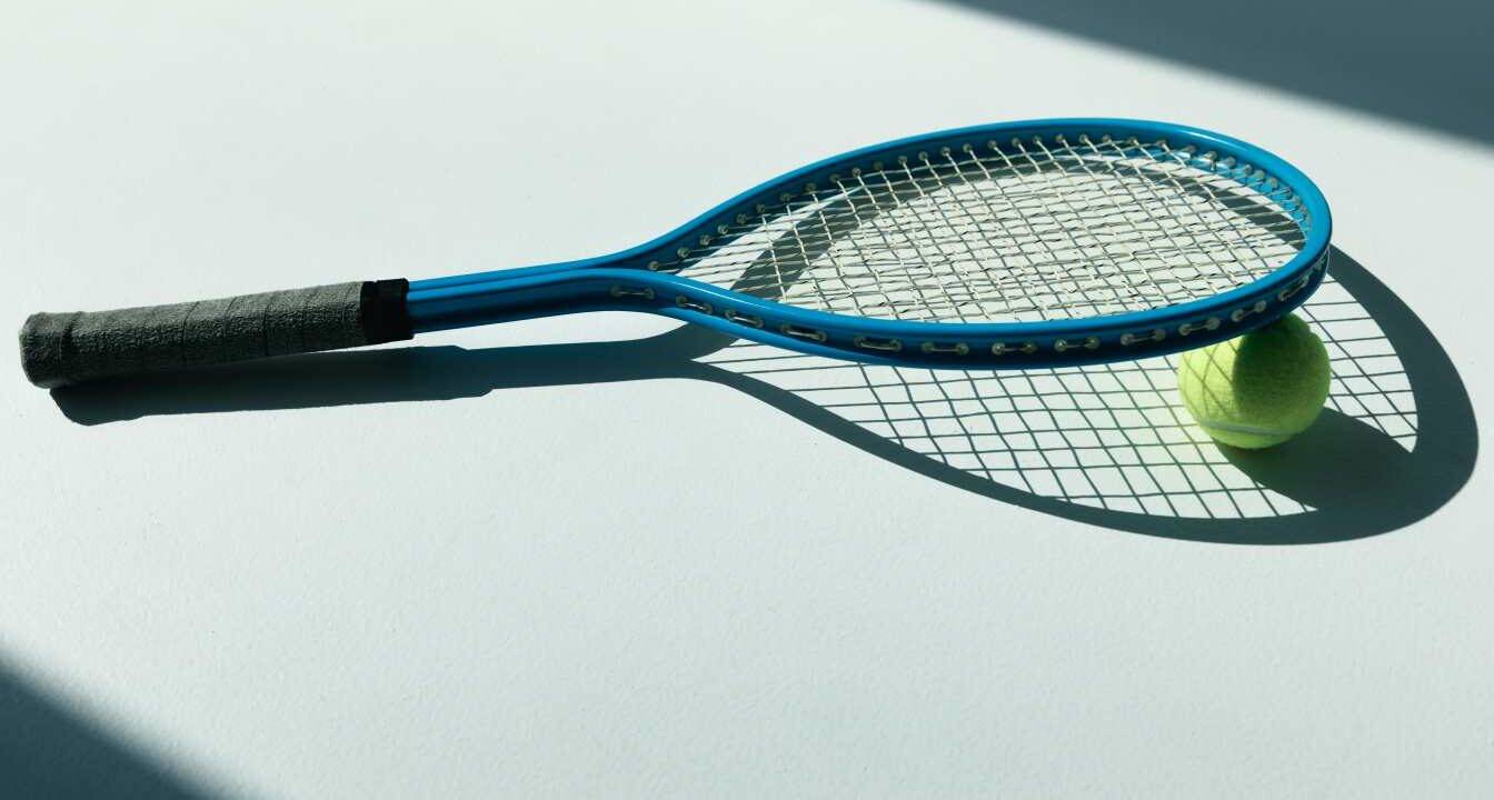 How To Choose The Best Badminton Racket For Beginners